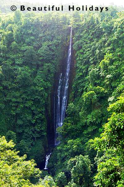 large waterfall in central upolu island
